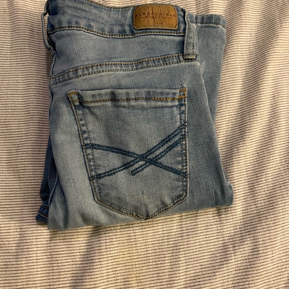 Aeropostale light wash skinny jeans